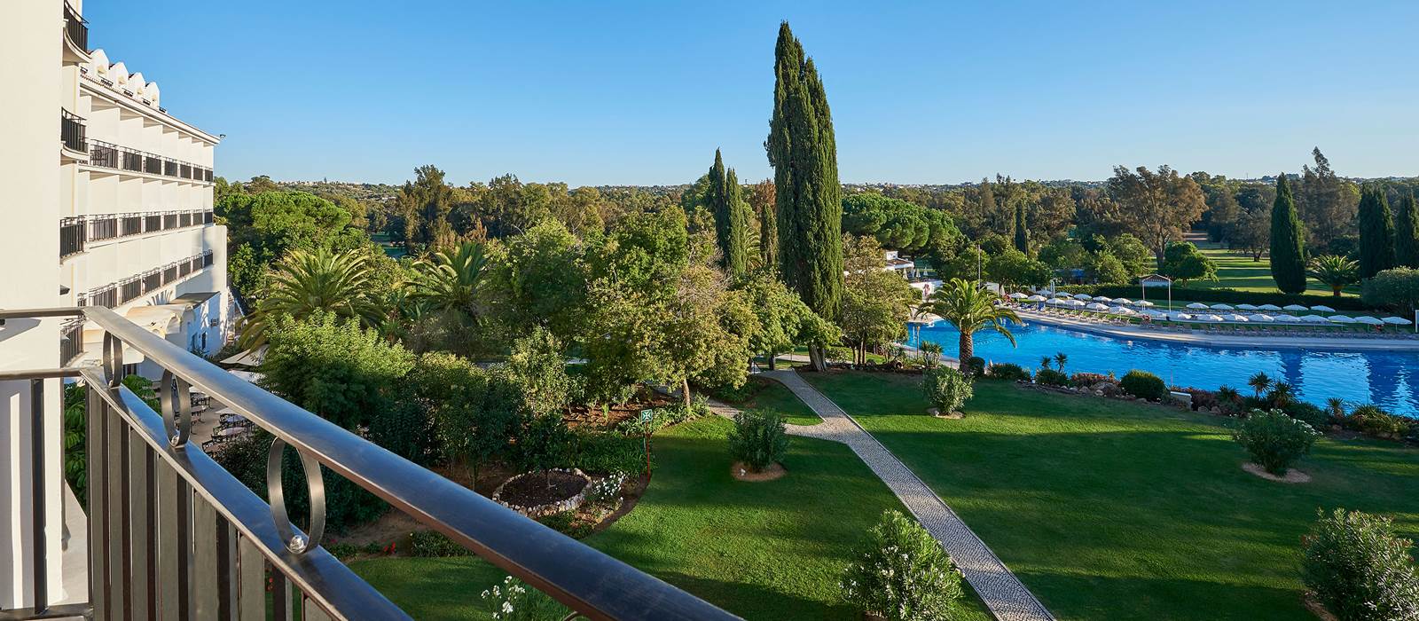 JJW PENINA HOTEL - Pool View Room (balcony)